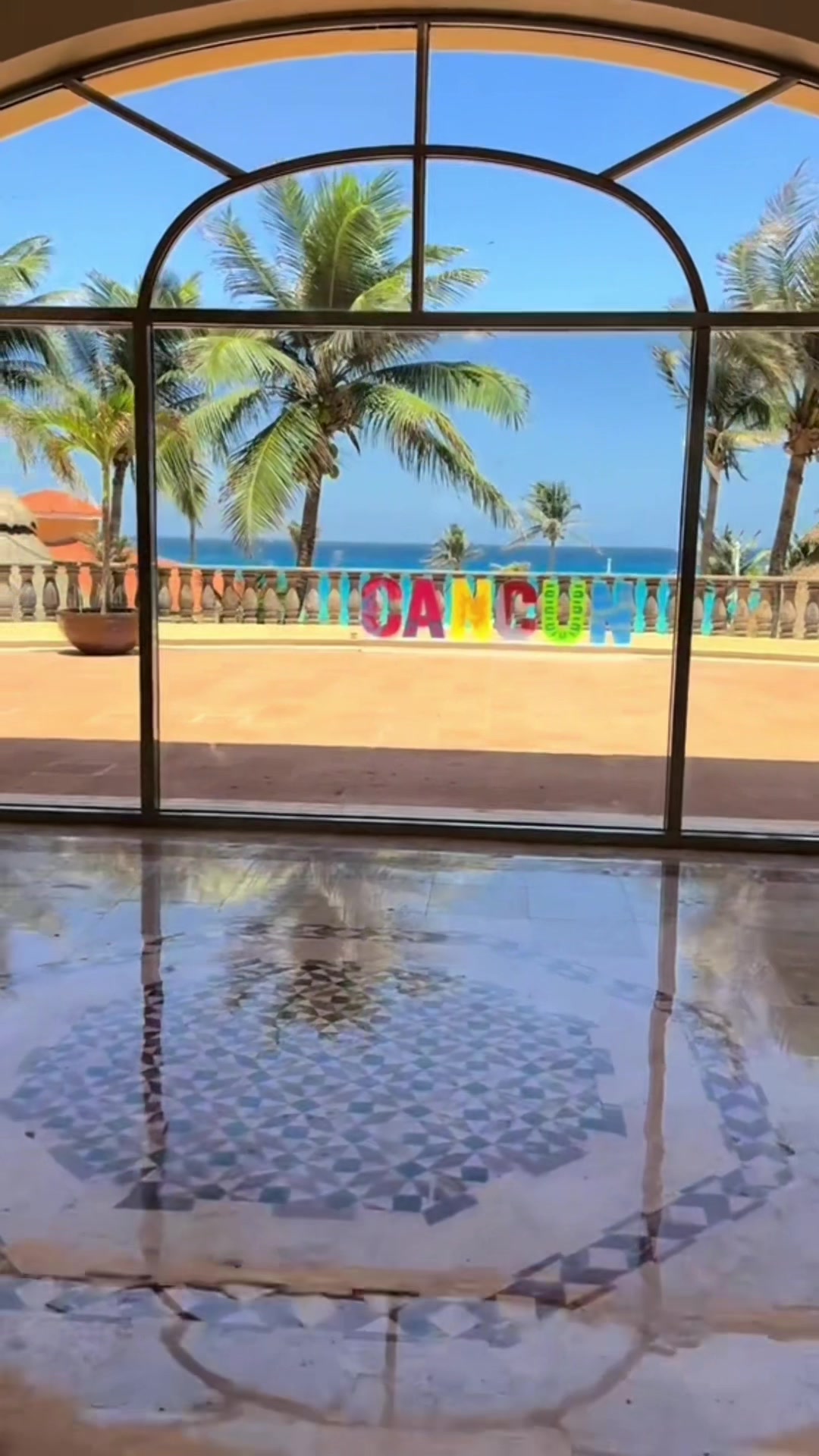 Hey California! Quick vacation heads-up! I have a vacation package promo still open for you! Message me or comment CANCUN right now to take 