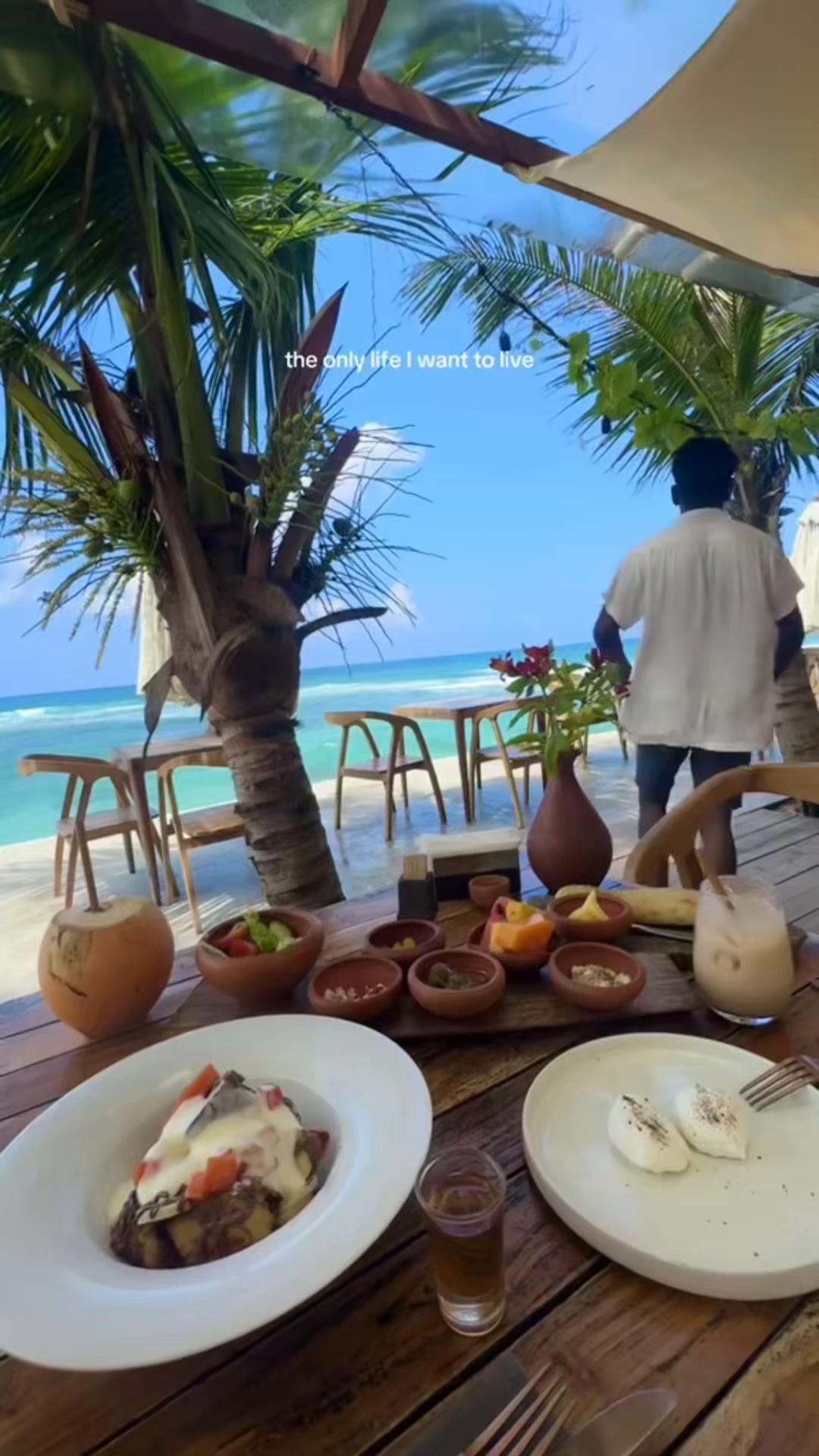 Sometimes you don’t need a long plan — just the right destination. And for many, that’s Cancún. This promo covers a comfortable resort stay,